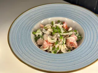 Салат з копченою куркою (250g)