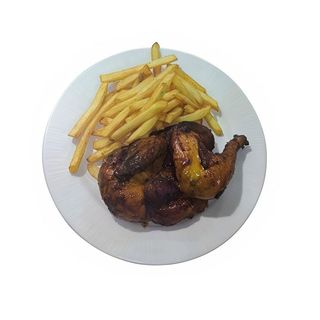 1/2 Pollo Asado Y Patatas Fritas + caldo y pan 