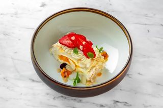 Ruladă de bezea cu mango