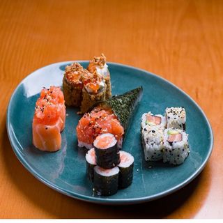 Combinado de Sushi (14 Peças)
