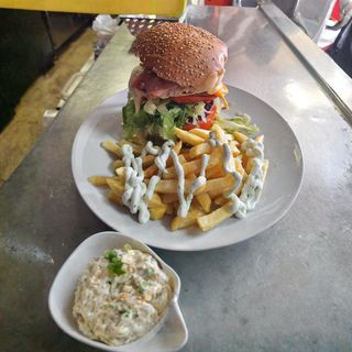 24. Hamburguesa doble