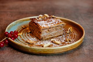 Placinta de mere cu nuci