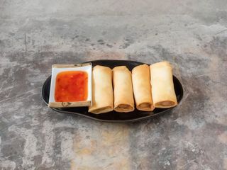 273. Rollitos Especiales Vietnamitas (4 Uds.)