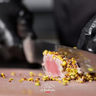 Lingotto di Tonno in crosta di pistacchio