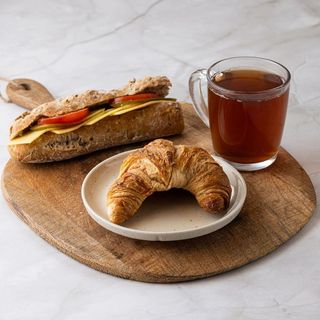 Pracuję z domu z herbatą