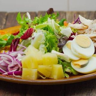 Ensalada Mixta de Pollo