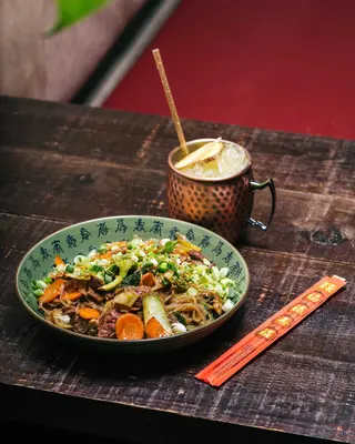 JAPCHAE CON TERNERA