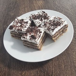 Prăjitură cu ciocolată si nucă