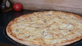 Pizza Capricciosa porodična 50cm