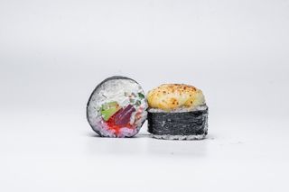 Запечений рол з тунцем