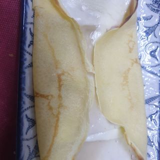 Crep salado de pavo y queso edam fundido