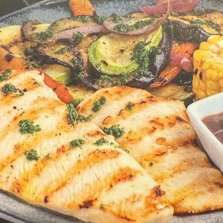 Пилешко филе (200г)