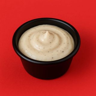 - Salsa: Mayonesa trufada -