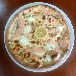 Pizza Salmão Média