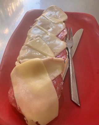 Tostadas De Salami Y Queso (Media)