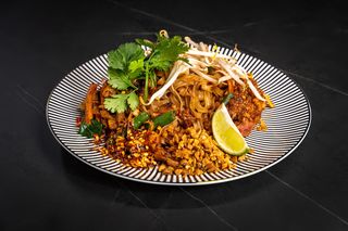 Pad Thai z kurczakiem i tofu