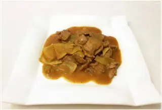 131 Manzo in salsa curry