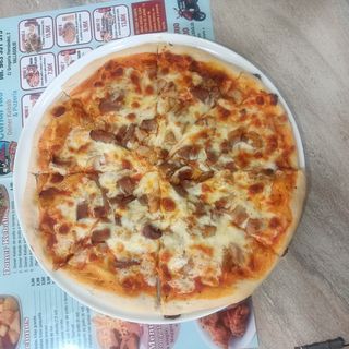 5. Pizza Chicken Masala (42 Cm.)