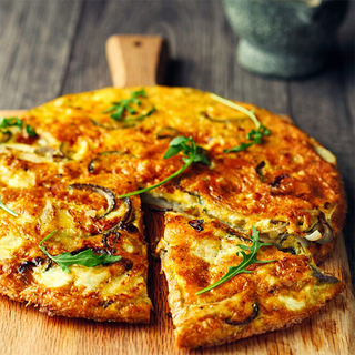 Tortilla De Patatas Con Jamón Y Queso para 4-5 personas