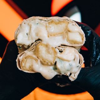 Шаурма " ТРИ СИРА" 