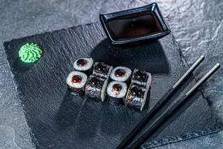 Unaghi Maki