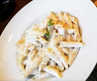 Pasta piletina pesto