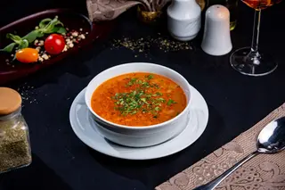 Bors de fasole cu ceapa rosie