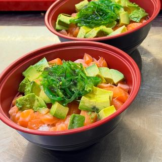 Tartar De Salmón Con Aguacate
