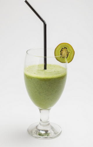 Zeleni hladno cedjeni sok