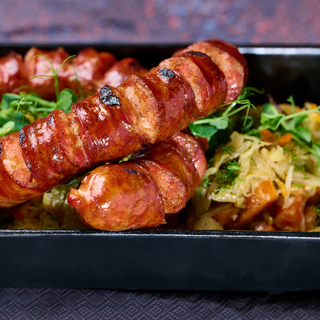 Varza calita cu carnati de mangalita 