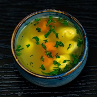 Tortelinni in brodo