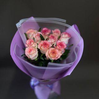 Букет из 11 роз Джумилия