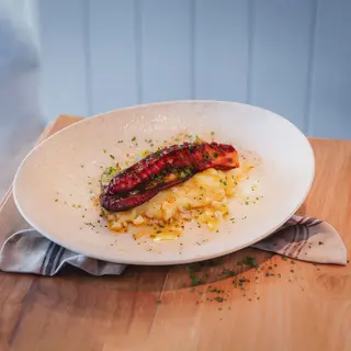 Pulpo a la brasa