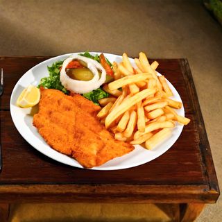 Pollo  Apanado Con Menestra