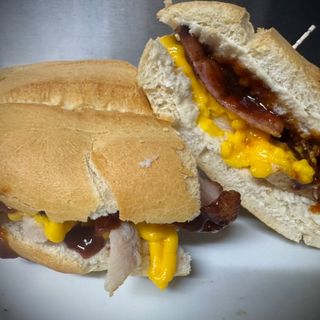 Bocadillo De Pollo BBQ