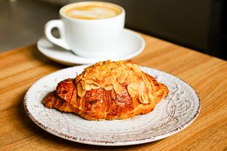 Мигдалевий круасан