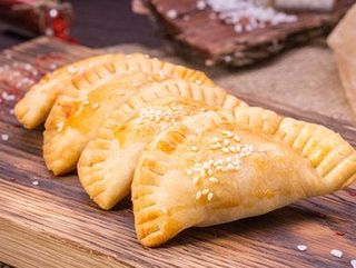 Самбусік з м'ясом