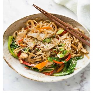 Chicken Fried Rice Noodles with Vegetables