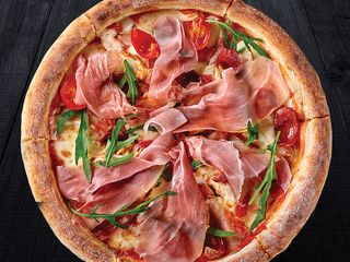 Піца 4 м'яса (500g)