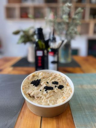 Ensaladilla Rusa Con Ventresca Y Huevas De Arenque