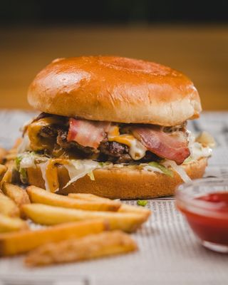 Bacon SMASH i krompir & kečap