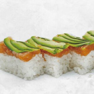 1. Oshizushi sake  4 pezzi