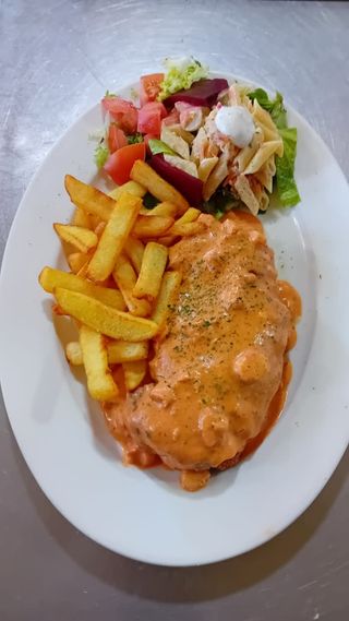 Cordon Blue Con Salsa De Salmón