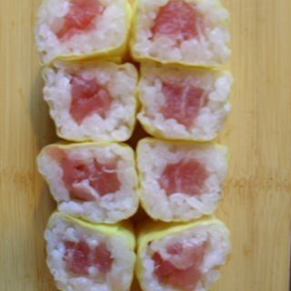 508.hosomaki soy tonno(8pz)豆皮金枪鱼