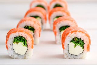 Філадельфія вакаме (290г/8шт)