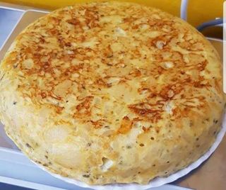 TORTILLA DE PATATAS GRANDE ( 1900 Gr,aprox)
