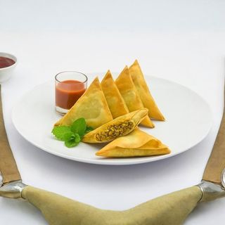 Samosa de Frango 4 Unidades