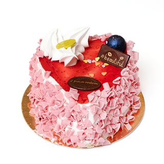 Tort Truskawkowy Serduszko 0,6kg sztukowy