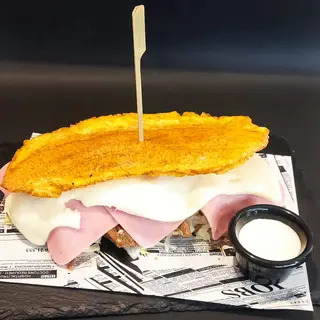 Patacon Con Pollo