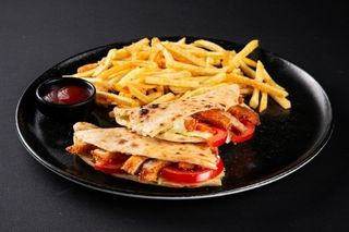 Панини сандвич с Цезар хрупкаво пиле